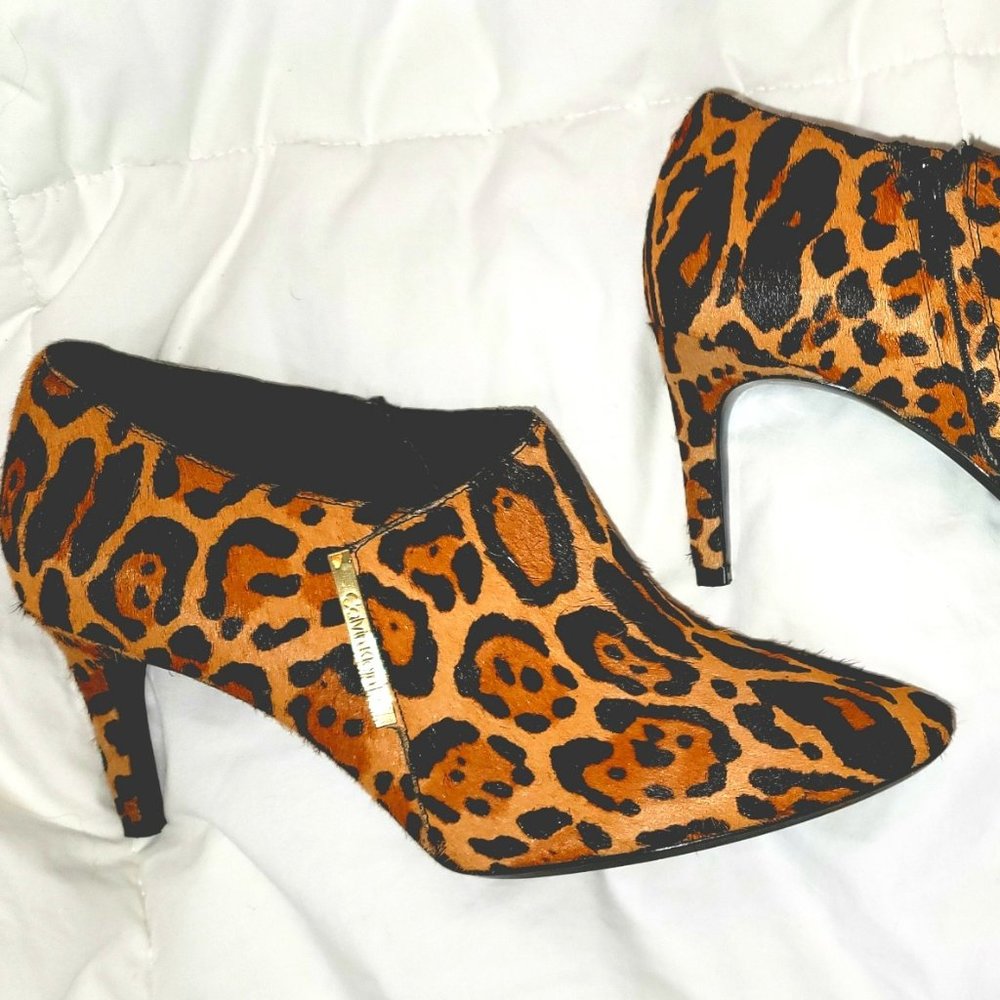 NEW Calvin Klein Booties, size 8, BRAND NEW